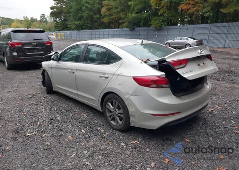 2018 Hyundai Elantra Value Edition z USA, uszkodzony, nr VIN 5NPD84LF5JH305435